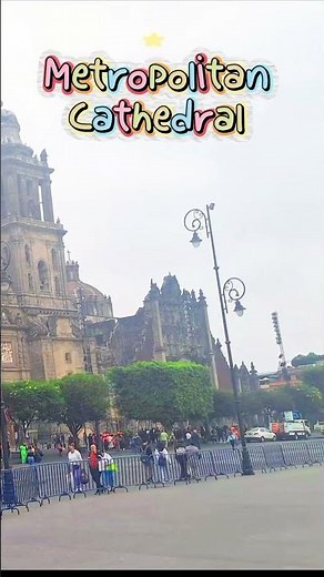 This Cathedral in Mexico City Will Amaze You! ⛪🌆 #cdmx #mexicocity #turismo