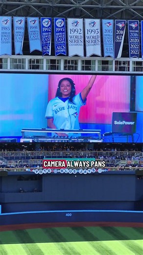 Dance Cam At the #BlueJays Game! #TorontoBlueJays #Baseball #MLB #Toronto #RogersCentre
