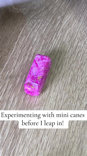 Experimenting with mini canes before i leap into the more risky stuff 😜 #polymercane #slicingclay #clayearrings #australiansmallbusiness #polymerclayearrings #polymerclaytutorial #satisfyingvideo #polymerclay