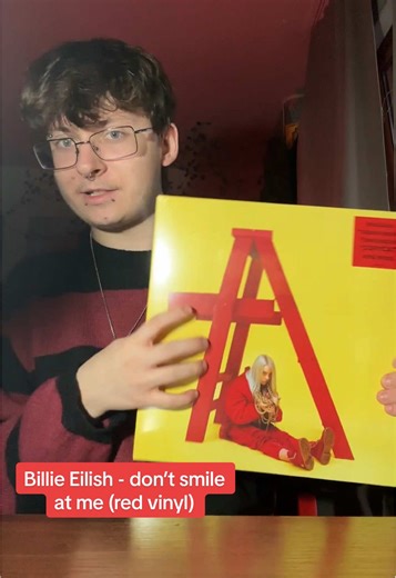 unpacking Billie Eilish - don’t smile at me (red vinyl) #billieeilish #биллиайлиш #unpacking #vinyl #винил