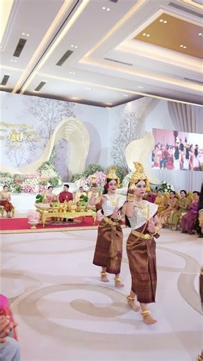 Stunning Khmer Couple in Golden Wedding Style 💍✨ #CambodianWedding #KhmerCulture