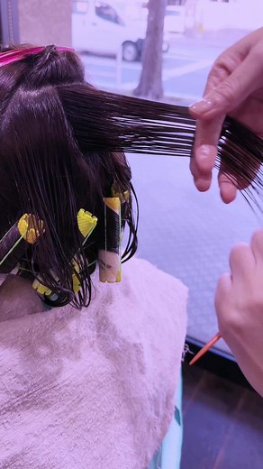 ボブスタイルウェーブの巻き方 秘密教えます キレイなウェーブには 巻き方が大事 #ウェーブ #ウェーブ巻き #ウェーブヘア #ウェーブ巻き動画 #パーマ女子 #パーマボブ