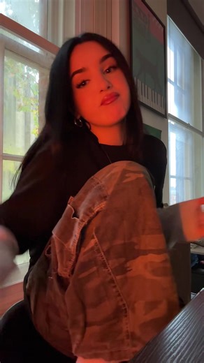 mia (@itsmeyaaaaahh)’s videos with original sound - trixer