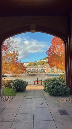 Bristol is such a stunner in Autumn 🍂 🎥: @bristol_streets #BestofBristol | Best of Bristol