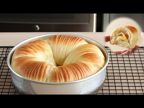 Wool Roll Bread with Custard Filling | Roti Isi Vla
