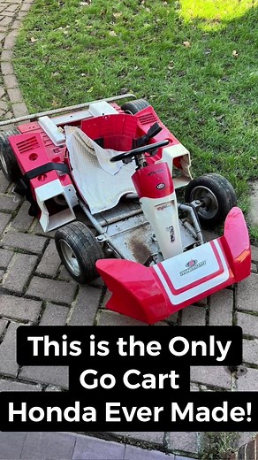 Honda Minimoto Go-Kart! The Only Go Kart Honda Ever sold and it was 100% Electric, Minimoto can reach speeds of up to 18 mph. this go-kart even fits smaller adults who weigh under 200lbs. It has very good acceleration, reaching 10 mph in just 2.3 seconds. Once fully charged, this little Honda has a range of about 10 miles or a runtime of around 40 minutes!! #Honda #Hondaminimoto ##Gokart | HondaPro Jason