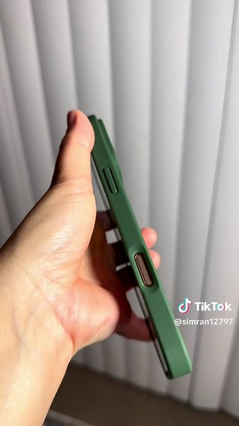 Look at this lily pattern MagSafe compatible shockproof anti-scratch non yellowing trasparent from @EDUP phone case #tiktokmademebuyit #phonecase #phonecover #tiktokshop #fyp