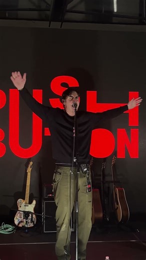 Luca Re live a Milano #cantantiitaliani #music