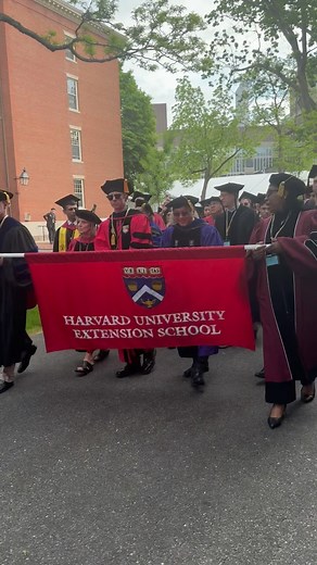 Harvard Extension School on Instagram: "Here come the graduates!🎓 #HESproud #HES2024"