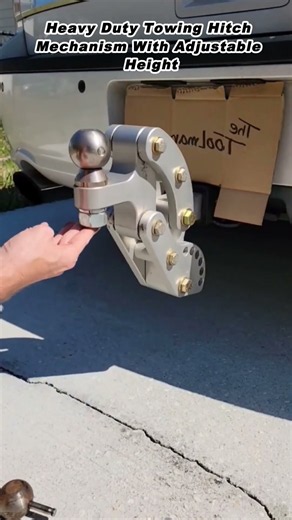 Heavy Duty Towing Hitch Mechanism With Adjustable Height