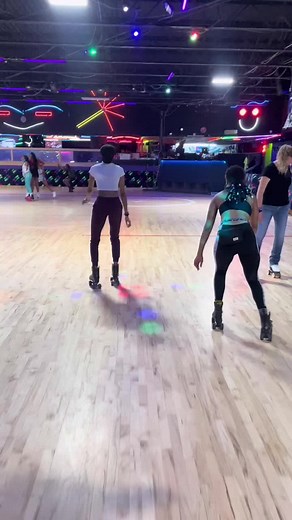 Skating Splits with My Favorite Skate Partner 💕🤸🏾‍♀️