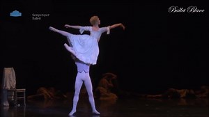 "Manon" pas de deux. Solists: Sarah Hay e Julian Lacey. | Ballet Blanc