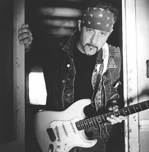 John Mooney Concert & Tour History  | Concert Archives
