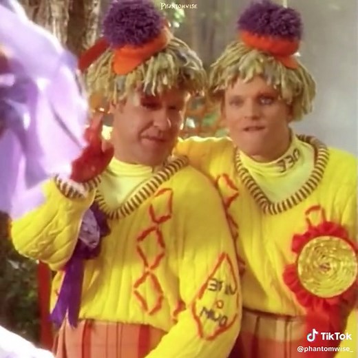 That’s logic #aliceinwonderland #tweedledeeandtweedledum #tweedledee #tweedledum #edit #foryoupage #fyp #fypシ