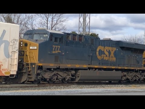 CSX I032-29 with 777 Trailing