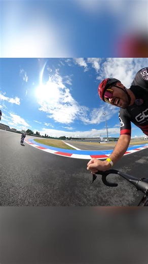 9.3K views · 131 reactions | Qual è il #blooper per voi più divertente?⁠ ⁠ Guardate gli #errori e i #momenti più belli e divertenti del 2023 nel video di ieri su #gcnitalia.⁠ ⁠ 謹  link in bio ⁠ ⁠ #ciclismo #sport | GCN Italia | Facebook