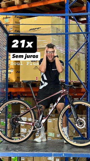Soul Volcano GX 12V — SID Tambora 🔥🚵‍♂️ Feita para quem vive a montanha com intensidade. A Volcano GX entrega velocidade, precisão e controle absoluto nos trechos mais exigentes — um conjunto em carbono T600 com suspensão SID e rodas Fulcrum que transformam cada subida e descida em pura performance. ⚡🌋 Uma MTB para quem quer estar sempre na frente. E o melhor: disponível em até 21x pelo Soul Plus. 💳🔥 Destaques técnicos 👇 • ⚙️ Transmissão SRAM GX Eagle 12v — troca rápida, ampla relação 10-5