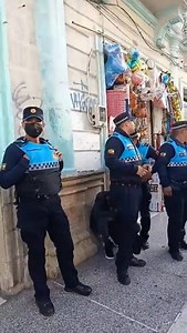 51K views · 585 reactions | #ATENCIÓN:En las calles 10 de Agosto y Larrea agentes de control municipal, detienen a presunto d3lincu3nt3 y lograron frustrar un r0bo. : MCG TV | Riobamba Digital | Facebook