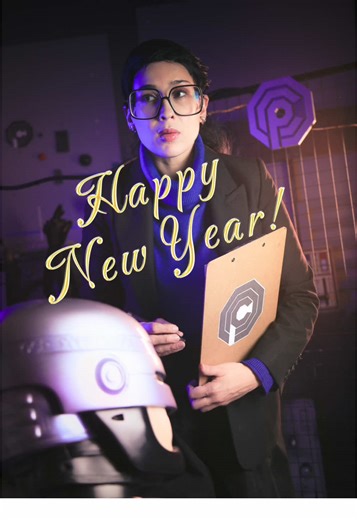 Recreating the RoboCop end-of-year scene to wish you all a Happy New Year ❤️🤖