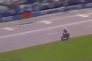 56K views · 490 reactions | Le premier move à apprendre en Moto | Motocross Qc | Facebook