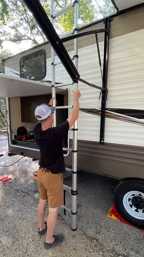 🪜 RV Ladder Tip! #rv #rvlife #rvtravel #rving #rvlifestyle #traveltrailer #fifthwheel | RV Gear and Far