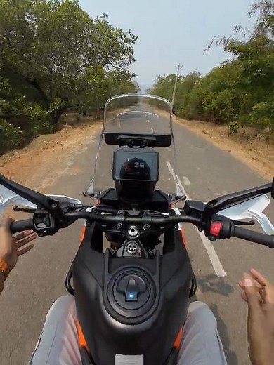 Using Cruise Control KTM 390 Adventure Like a Pro #ktm #tips #bikerlife
