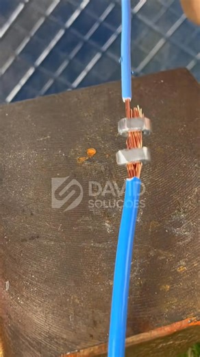 2.3K views | “This electrician discovered the best way to join two wire cables.” #ElectricalTips #DIYHacks #SmartSolutions | south.diy | Facebook