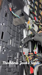 Range Rover Deep Cleaning Process 1 #mechanic #mechanicjack #rangerover #deepcleaning #autodetailing | Mechanic Jack's team