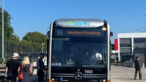 70 nouveaux bus Stib électriques et articulés circuleront à Bruxelles d’ici à 2026 - RTBF Actus