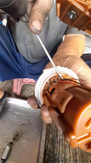 🔥🛵 The process of replacing the fuel pump unit on the Beat Deluxe PGM FI motorbike 🔥🔥🔥 #scooter #pumpunitfuel #reels | Aeon