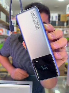 33K views · 286 reactions | باور بانك عملاق من Xiaomi بسرعة 165W يشحن حاسوب، هاتف وأي حاجة تجي قدامو | Electro Ouzoud | Facebook