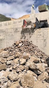 🔥On-site mud-stone separator! Impact-resistant, screens dry/wet materials, 500t/h, sand-gravel production line efficiency max! #MudStoneSeparator #MiningMachinery #SandGravelLine | Crusher Factory