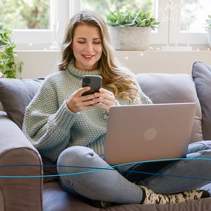 Stay cozy and in control this winter! ❄️ Our app and weekly snapshot emails make it easy to track your usage, so you can adjust and save. 📲✨ Get our app here https://bit.ly/48twVDA | TXU Energy