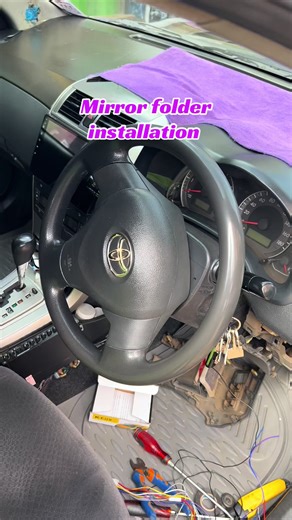 How to Install a Mirror Folder for Your Car