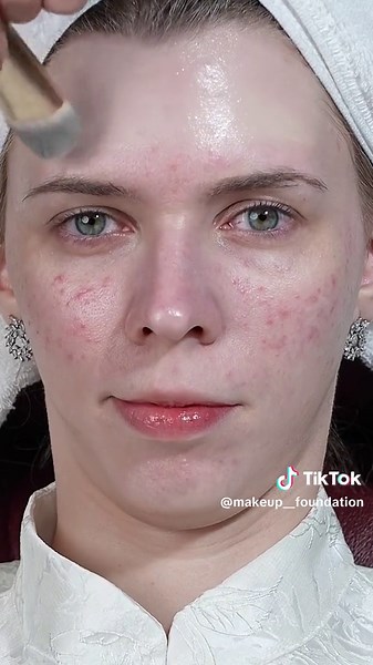 Makeup Routine: Flawless Foundation Application Tips