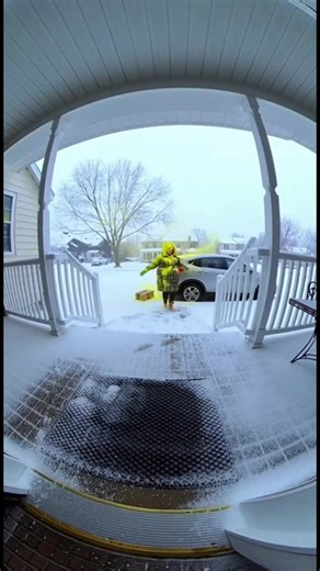 Paint Bomb DESTROYS Package Thief! #PorchPirate #InstantKarma #PackageThief #GlitterBomb #Karma | NeverMind