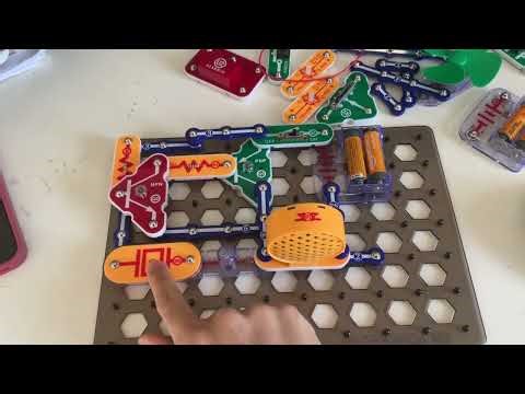 Snap Circuits Explore Coding: Oscillator