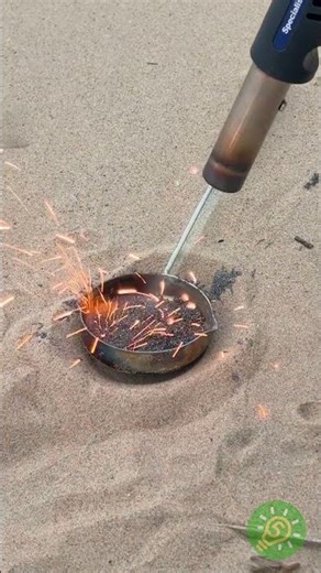 Arena magnética en la playa 👀 Increíble descubrimiento con imán #Ciencia