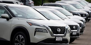 Nissan recalls 440,000  vehicles for potential engine failure