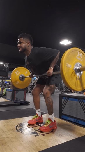 Poppy Livers on Instagram: "In that mode 😤 #athlete #athletetraining #gym #trainingworkouts #explosivetraining #grind"