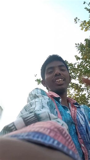 Tarun Choudry on Instagram: "Jurala Reddy's videolu chuse thaaru follow chesaru vallu video thiyamanaru ne thisanu miru andharu follow cheyyandi"