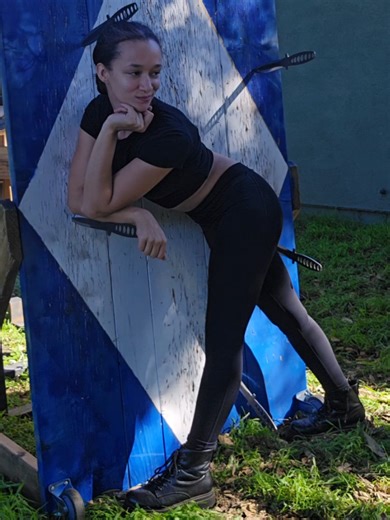 Tonight's the Night! It is also the inaugural performance of the gorgeous @amy.the.ace #knifethrowing #circus #knifeskills #professional #circusartist