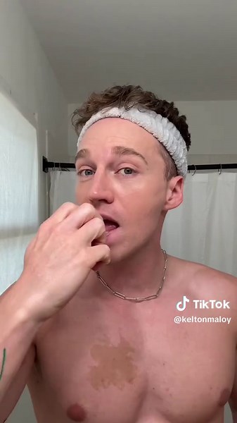 Quick and Easy Men's Makeup Routine Guide