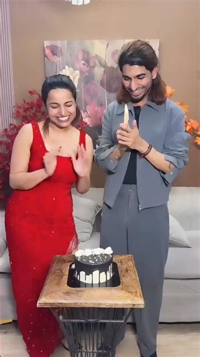 Biwi ke birthday par pati ne kiya sabko hairan #shorts