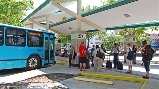 Project brings holiday carolers to Citrus Connection terminals