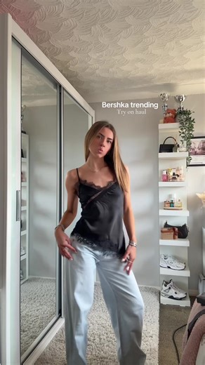 The trench coats i am in love!! @BERSHKA Haul🤍#tryonhaul #bershka #haul #trenchcoat