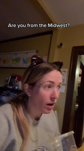 Midwest Slang: Understanding the Meaning of 'Ope' and 'Scooch'