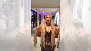 WATCH: Jessica Simpson returns to the stage after 15 year hiatus
