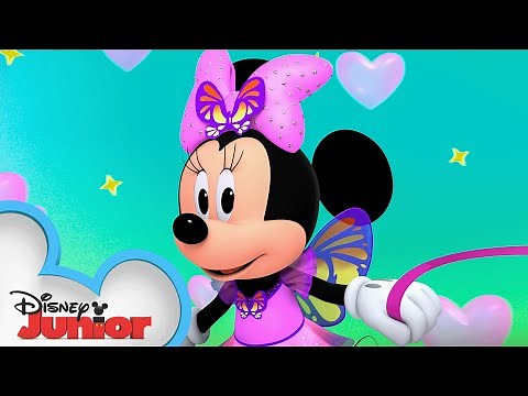 The Bow Must Go On | Minnie's Bow-Toons: Camp Minnie 🏕🎀 | ‪@disneyjr‬​