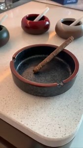 Ceramic Ashtray Stylish Indoor & Outdoor Cigarette Ashtray for Home, Coffee Bars, and Patios，Lava Dazzling Black (Medium Size)